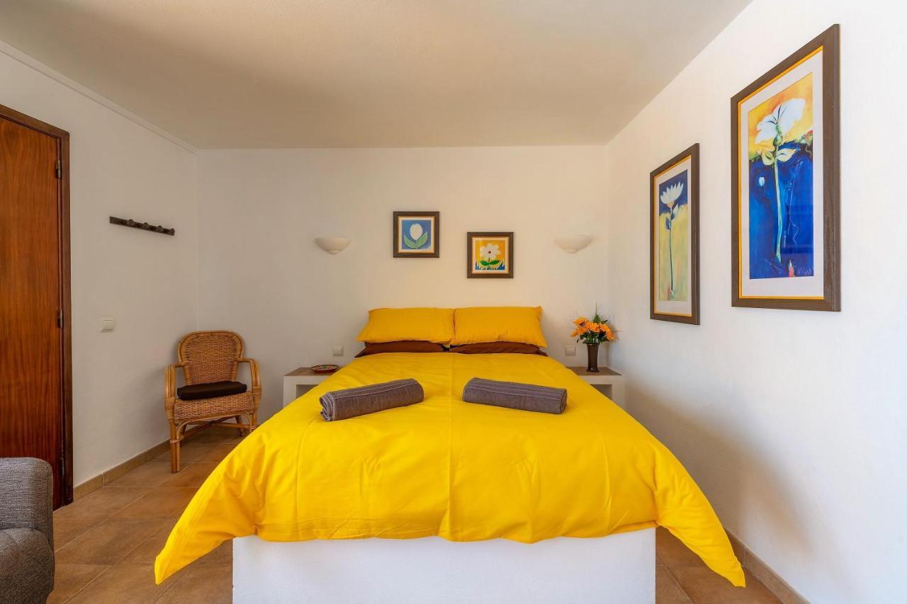 Bed and Breakfast Casa Dos Ninos São Bartolomeu de Messines Esterno foto