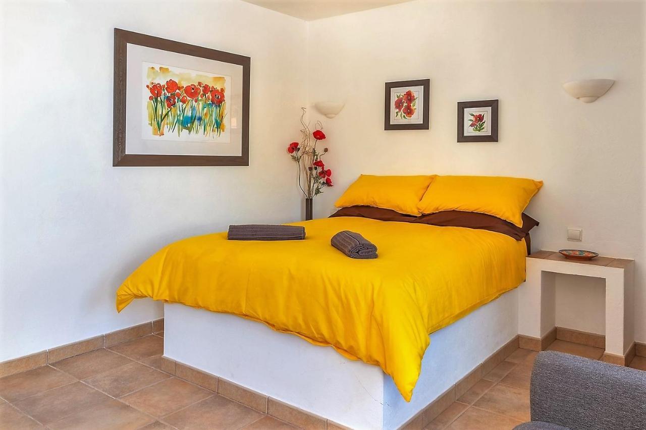 Bed and Breakfast Casa Dos Ninos São Bartolomeu de Messines Esterno foto